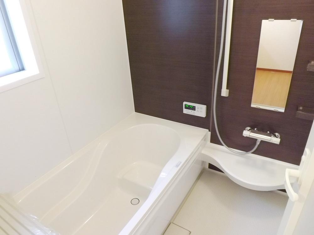 Same specifications photo (bathroom). Same specifications photo (bathroom) Bathroom heating dryer! Warm bath!
