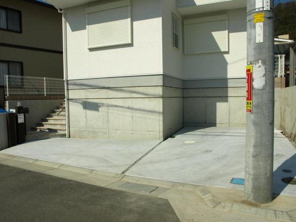 Parking lot