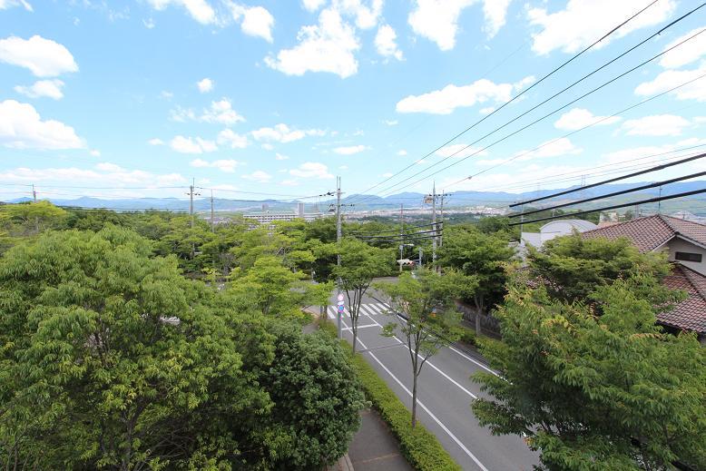 View photos from the local. Veruteyusa Keyakizaka 2-chome, 62 city blocks No. 4 place View the scenery from the ready-built house (under construction)