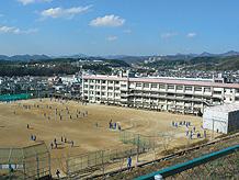 Junior high school. 1120m to Kawanishi City Higashitani junior high school