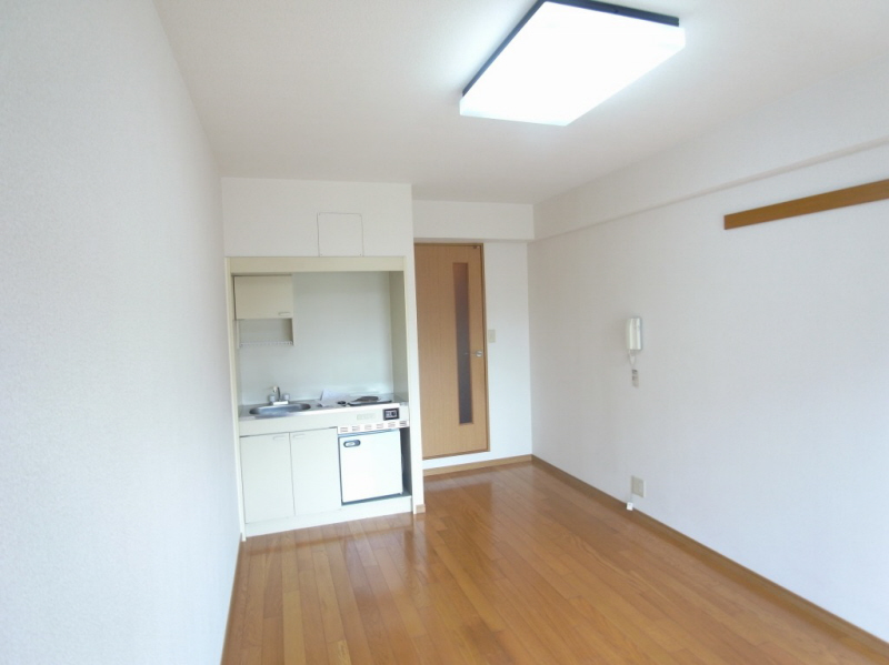 Living and room. It is decorated in 208 in Room.