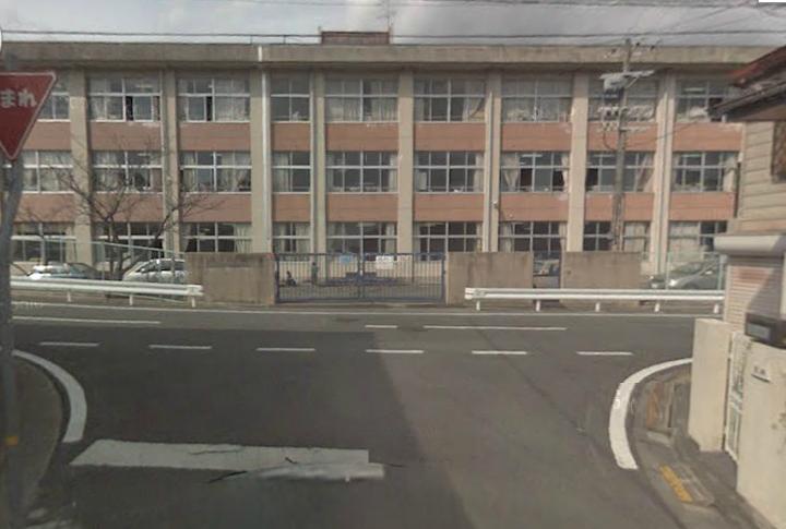 Primary school. Kawanishi Municipal Meiho to elementary school 860m
