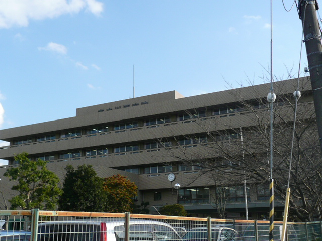 Hospital. 240m up to municipal Kawanishi Hospital (Hospital)