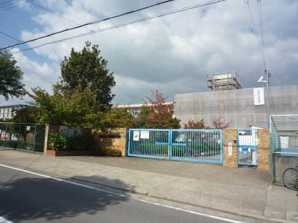 Primary school. Seiwadai Minami elementary school up to 400m Seiwadai Minami Elementary School