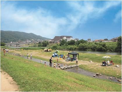 park. About 9 minutes in the 5280m car to Dragon Land. Barbecue and swim in a river can enjoy in the riverbed of the Inagawa. 