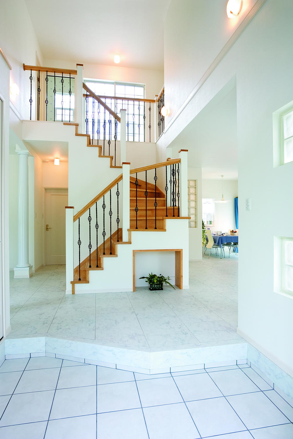 Other. Entrance hall with clean tones and sparkling just white. Welcome to our excitement of the moment went to the front door We emphasize. Carefully selected as the handrail one by one also design of stairs. 