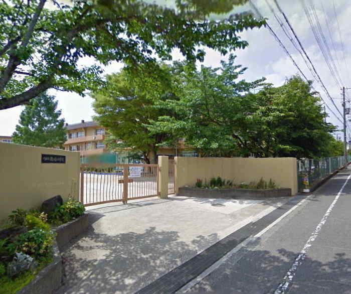 Primary school. Kawanishi City 240m to the die elementary school of Maki
