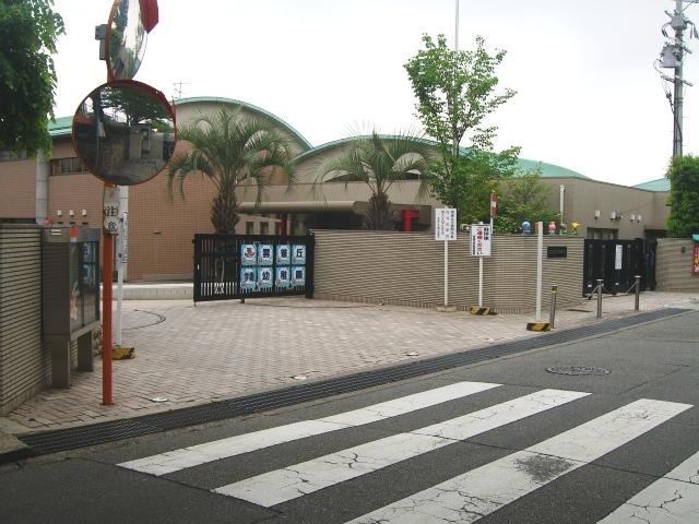 kindergarten ・ Nursery. Hibarigaoka to school kindergarten 900m