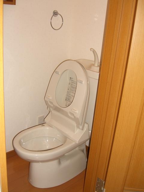 Toilet. 1st floor Indoor (12 May 2013) Shooting