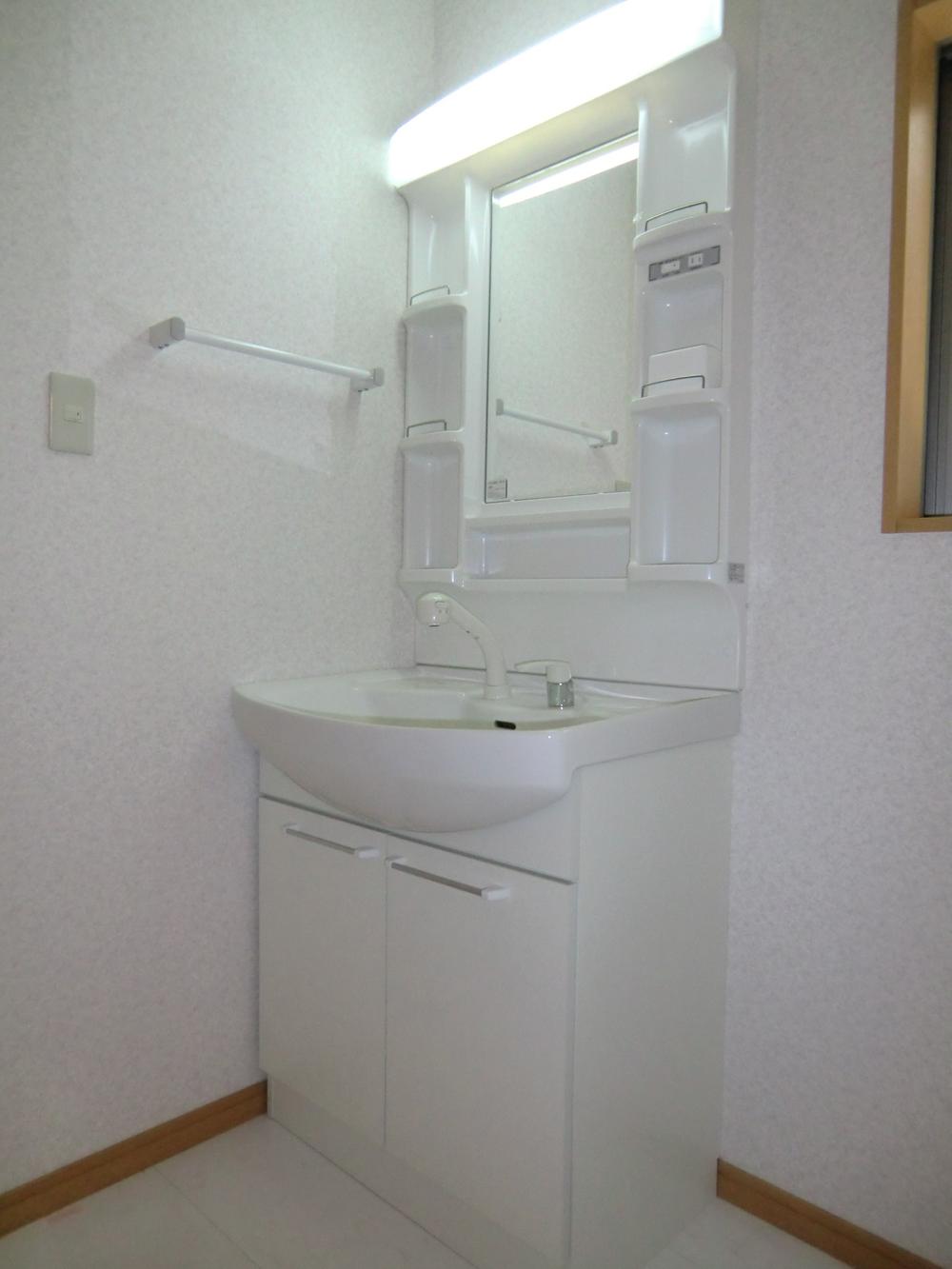 Other Equipment. Same specifications photos (basin)