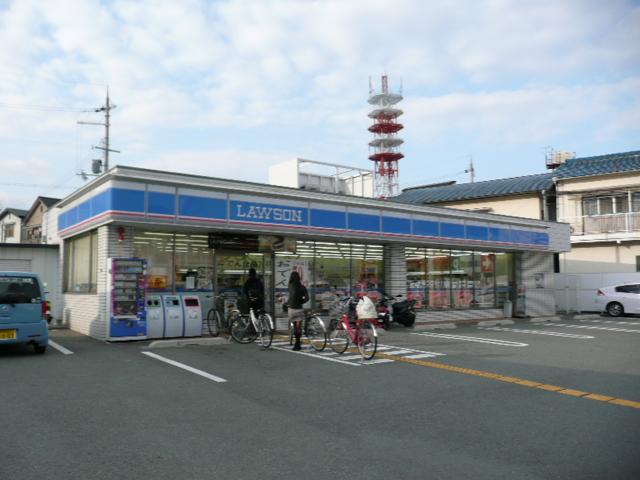 Convenience store. 524m until Lawson Kawanishi Hagiwara chome store (convenience store)