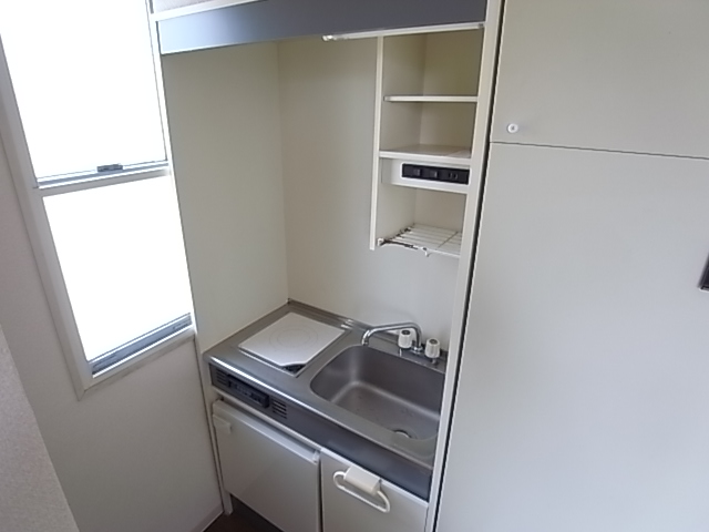 Kitchen. IH stove