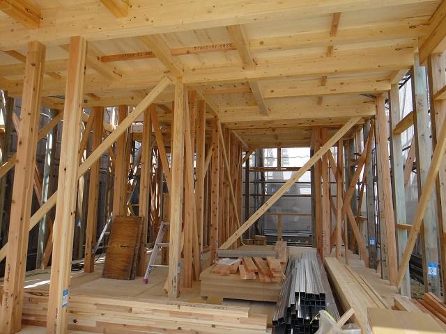 Construction ・ Construction method ・ specification. Framework of wooden shaft set panel construction! 