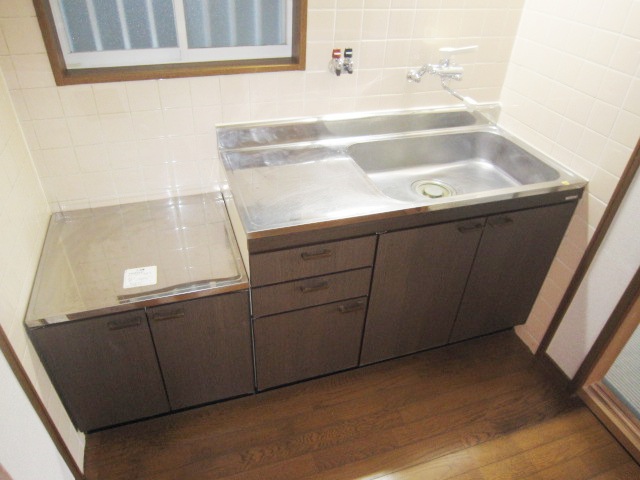 Kitchen. Gas stove installation Allowed ☆