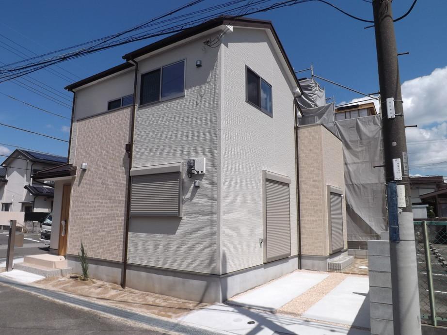 Same specifications photos (appearance). Outer wall adopted to wash away the dirt with the same specification photos (appearance) rain!