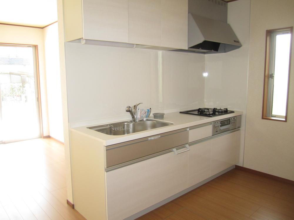 Same specifications photo (kitchen)