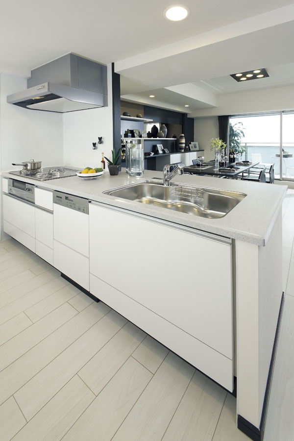 Kitchen.  [kitchen] In order to produce a pleasant cooking time, System kitchen of course is that a variety of advanced features are equipped with, Adopt a type stuck to usability. In a comfortable space, Masu fun Me the kitchen work efficiently smooth ( ※ )
