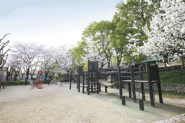 Surrounding environment. Miyamoto park (4-minute walk ・ About 250m)
