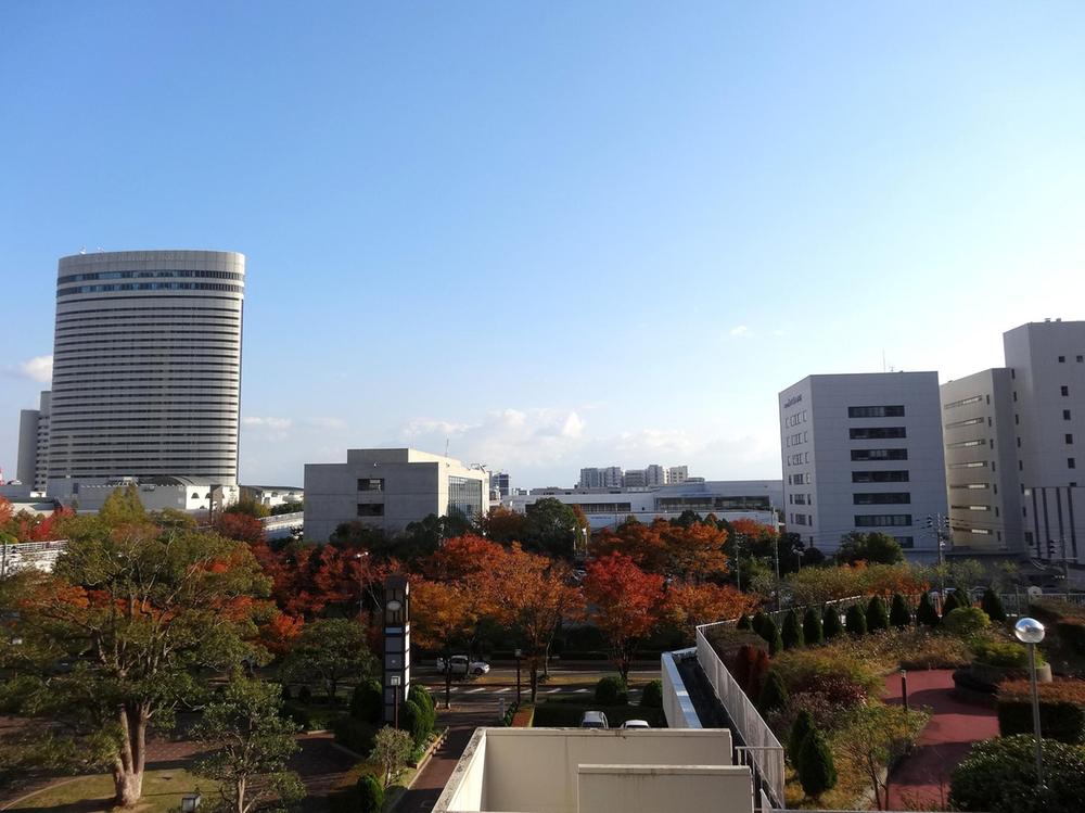 View photos from the dwelling unit. View from the site (November 2013) Shooting