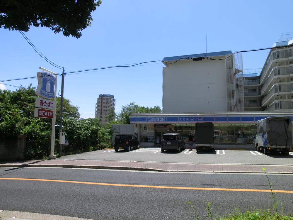 Convenience store. 144m until Lawson Yamamotodori 4-chome