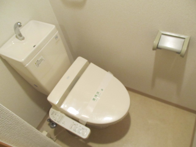 Toilet. Bidet function with toilet ☆