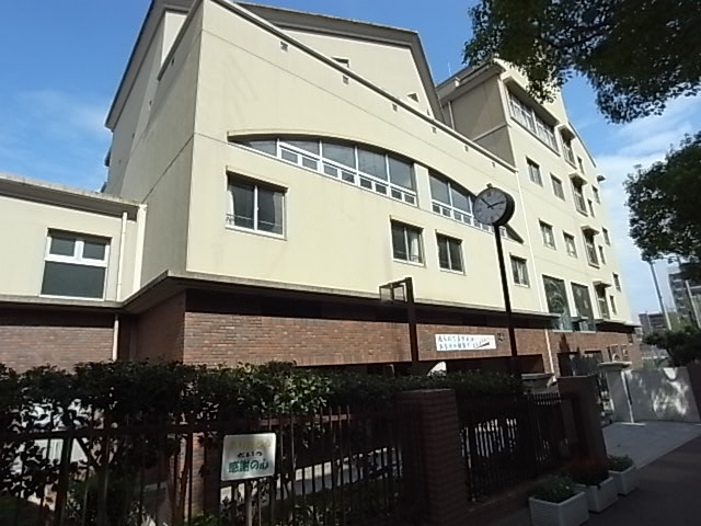 Junior high school. 1100m to Kobe Ikuta junior high school (junior high school)