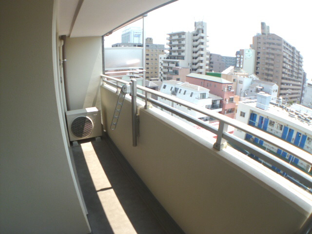 Balcony. But is a different room, Please refer to.