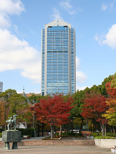 Government office. 100m to Kobe City Hall (government office)