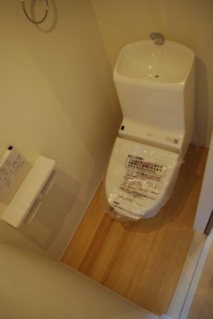 Toilet. 1st floor