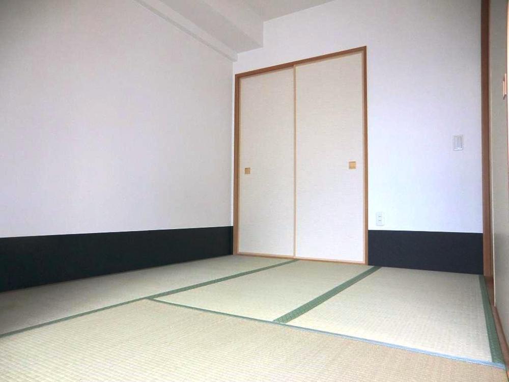 Non-living room. Louis Chatelet Kobe Port Island Japanese-style room