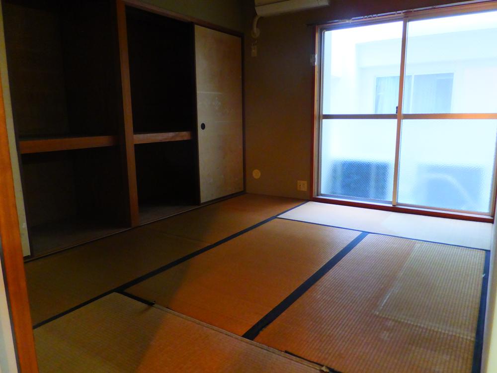 Non-living room