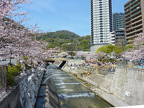 park. Ikuta 200m to the park (park)