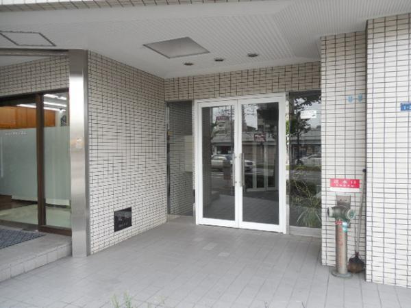 Local appearance photo. Peace of mind with auto lock!