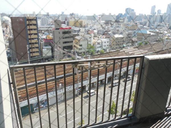 View photos from the dwelling unit. The city of Kobe overlooking widely!
