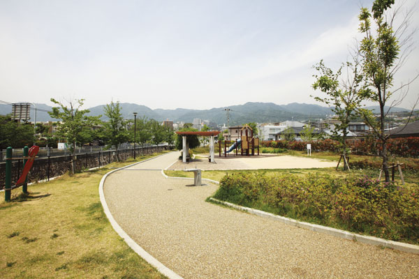 Surrounding environment. Ishiyagawa park (2 minutes walk ・ About 130m)