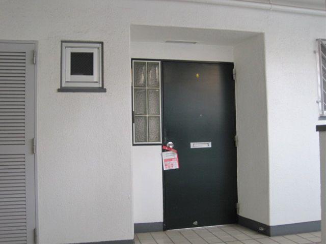 Entrance. Corridor