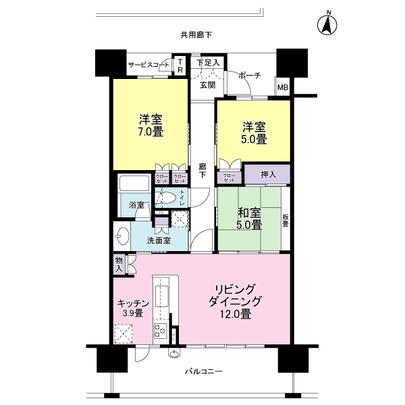 Floor plan. There entrance also to a balcony in the kitchen!