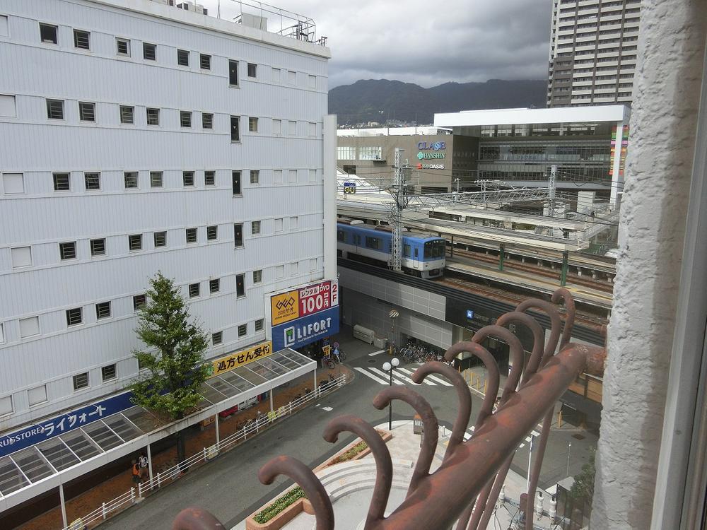 View photos from the dwelling unit. View from the site (October 2013) Shooting
