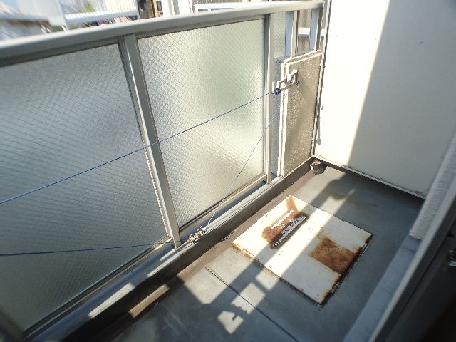 Balcony. Washing machine can be installed.