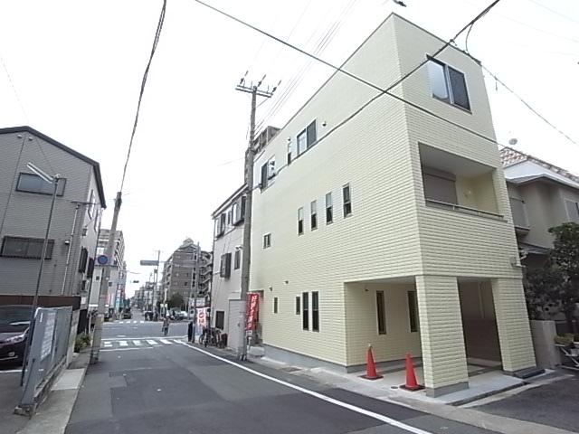 Local appearance photo