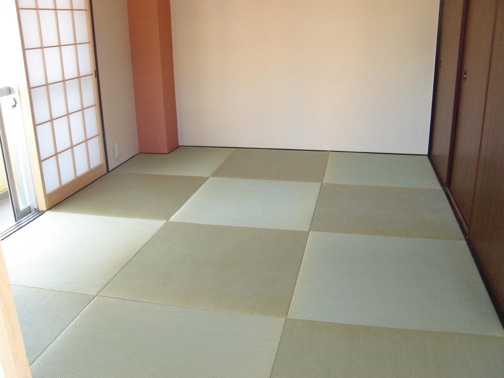 Other room space. Little fashionable Ryukyu tatami