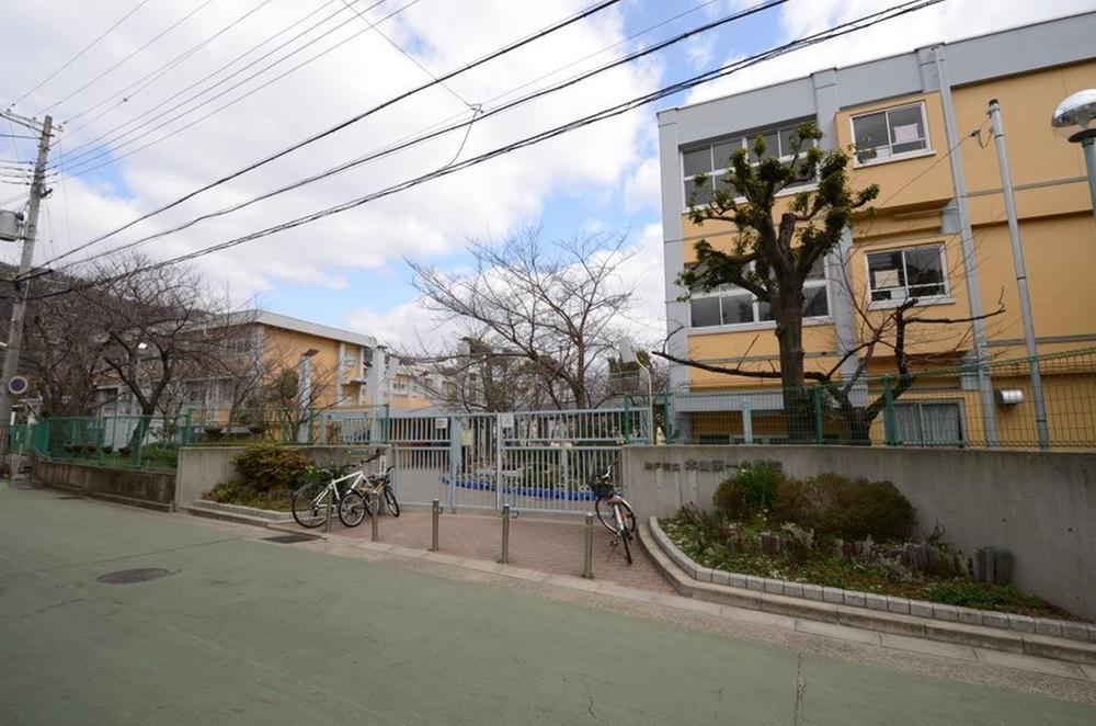Primary school. 565m to Kobe Municipal Motoyama first elementary school
