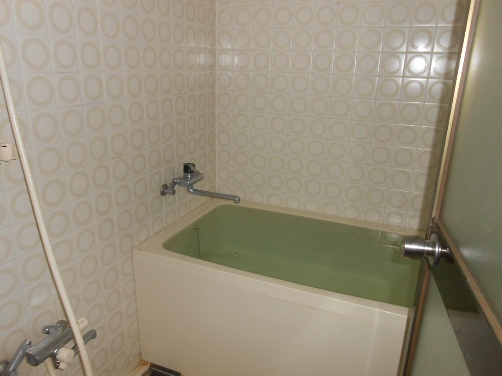 Bathroom. Indoor (September 2013) Shooting