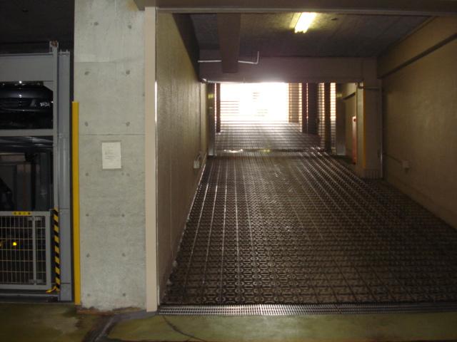 Parking lot