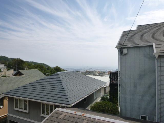 View photos from the local.  ■ There view overlooking Osaka Bay to
