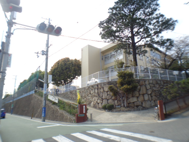 Primary school. 997m to Kobe Municipal Mikage north elementary school (elementary school)