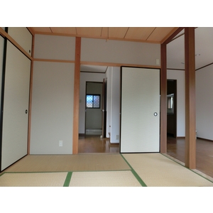 Living and room. Simple Japanese-style in harmony with the living
