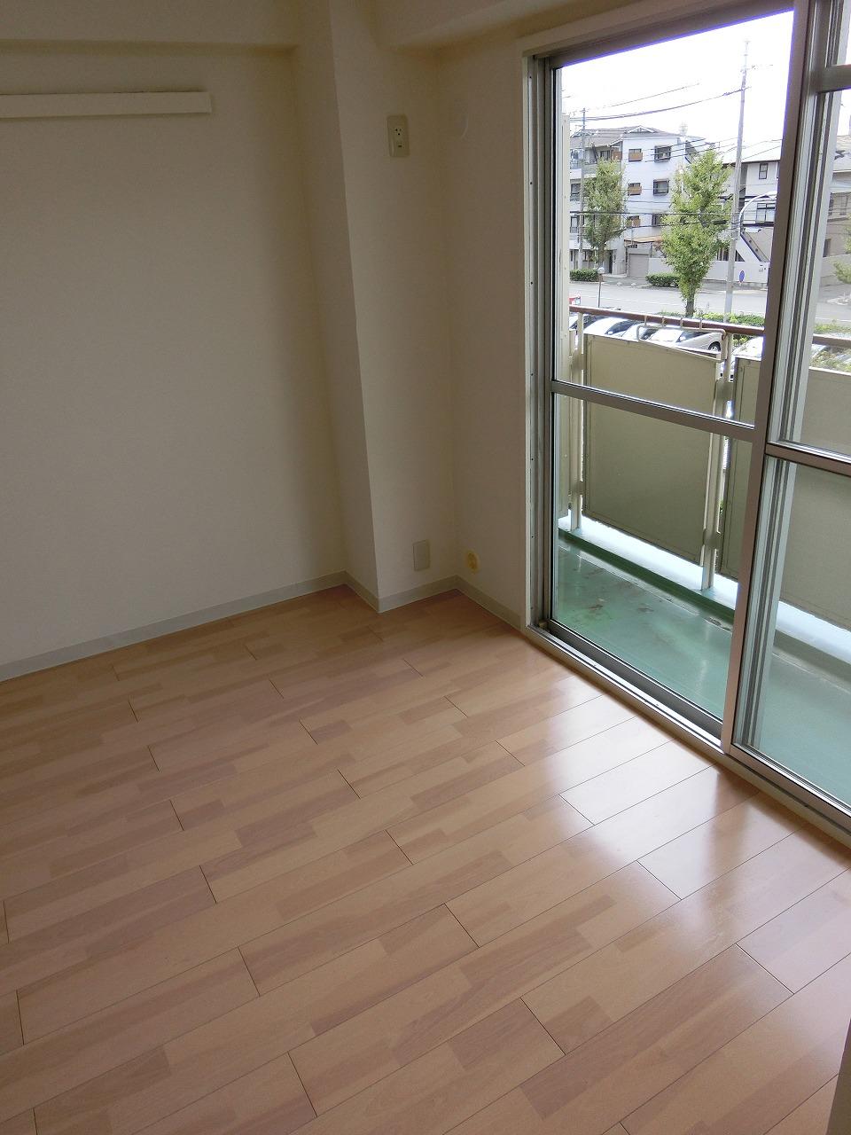 Kobe, Hyogo Prefecture Higashinada Uozakinaka cho