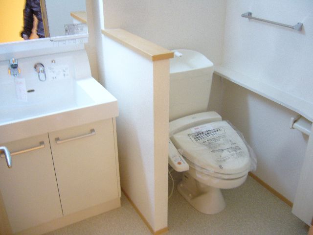 Toilet. It is the second floor of the toilet