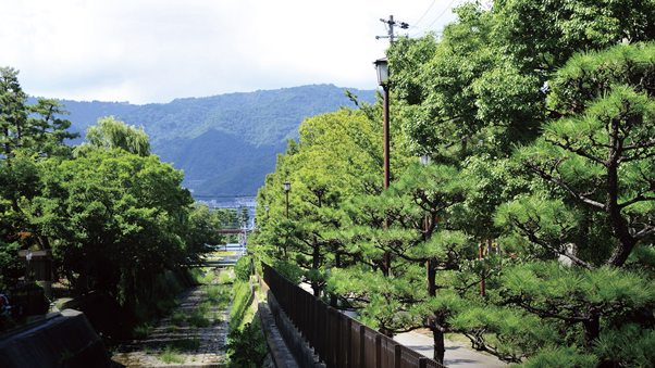 Overlooking the Rokko Ishiyagawa (1-minute walk, About 70m)